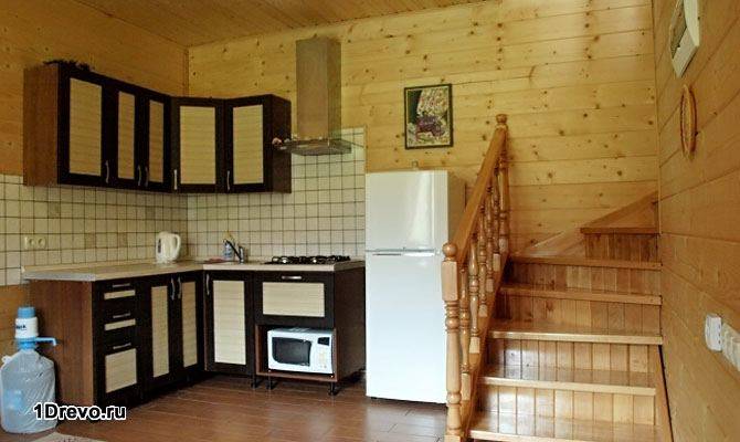С кафельным фартуком